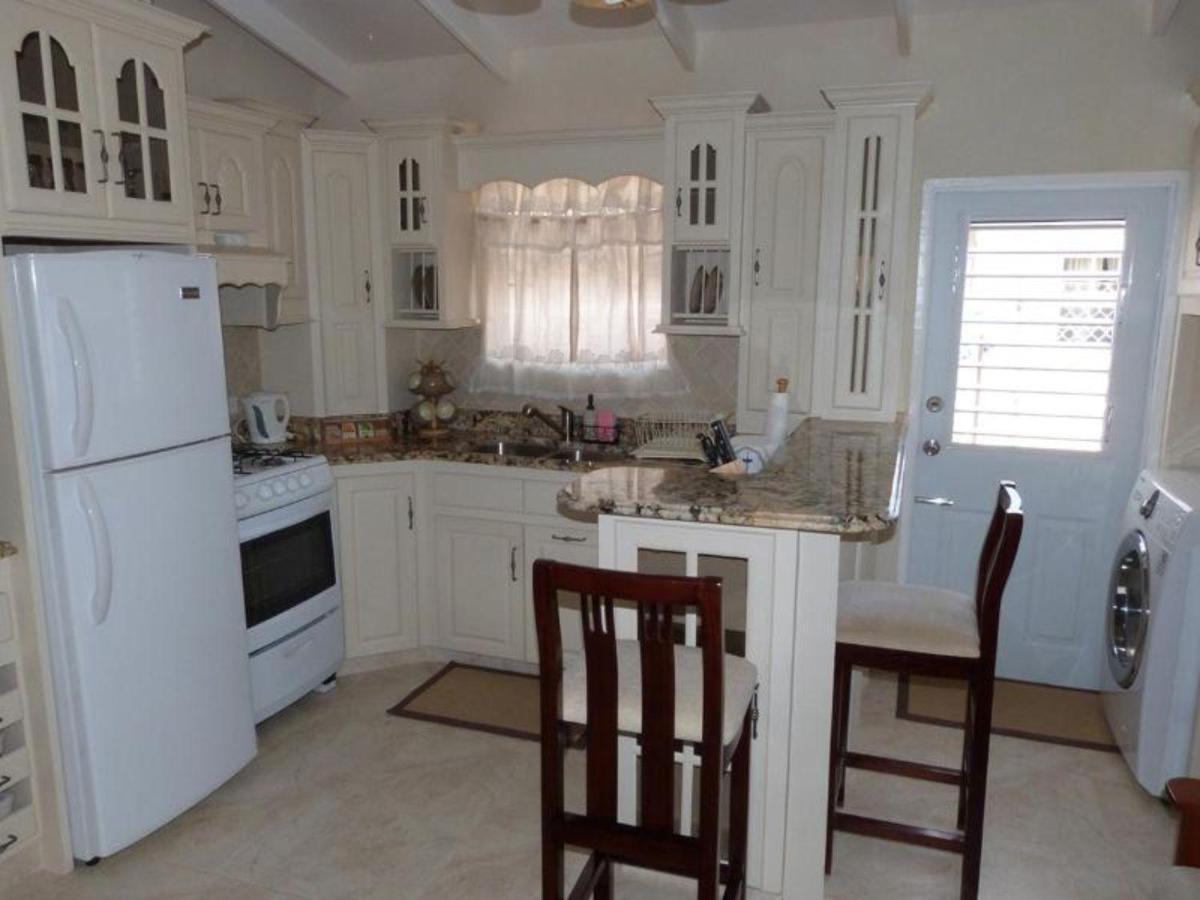 Hopeville Apartments كرايست تشيرش المظهر الخارجي الصورة